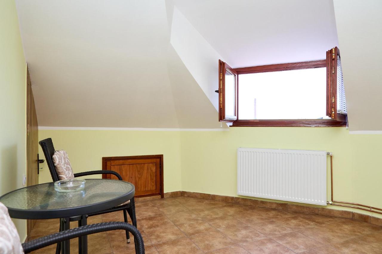 Apartmani Malica Soko Banja Ngoại thất bức ảnh